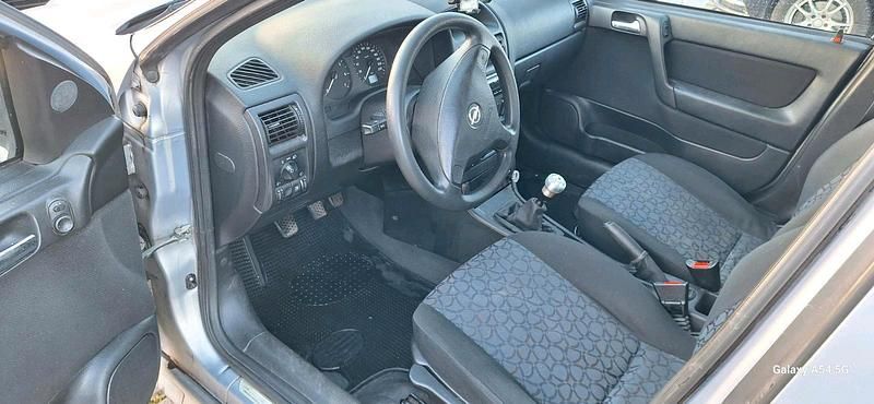 Second-hand Opel Astra 1999 Argintiu Berlinǎ