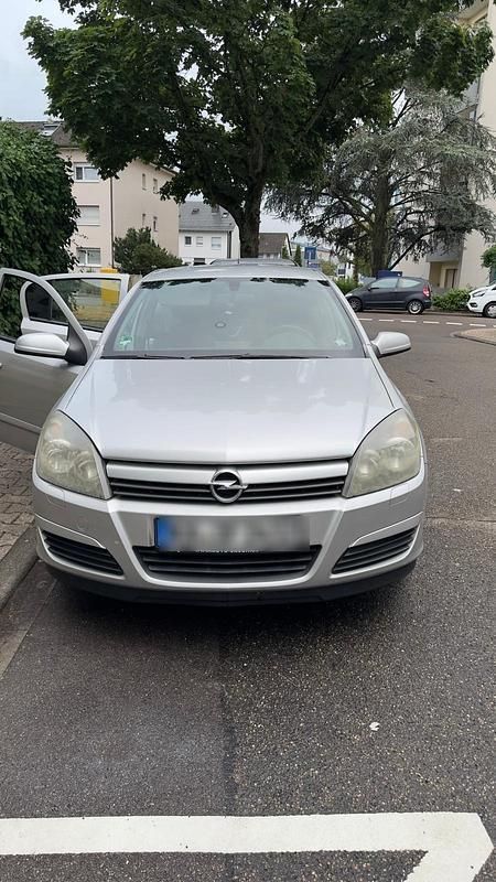 Grau Gebraucht 2005 Opel Astra Kleinwagen | 550 € (Superpreis) - Bild 1/4