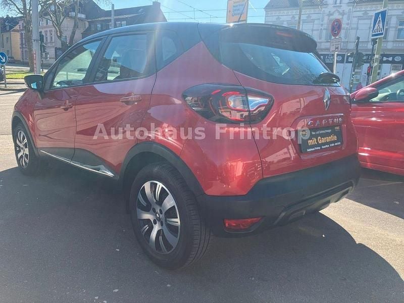 Gebraucht Renault Captur Experience 90 PS (66 kW) 2018 Rot SUV