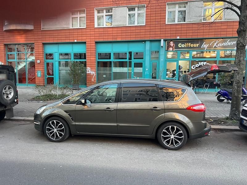 Gebraucht Ford S-MAX S 203 PS (149 kW) 2010 Grün Van / Kleinbus