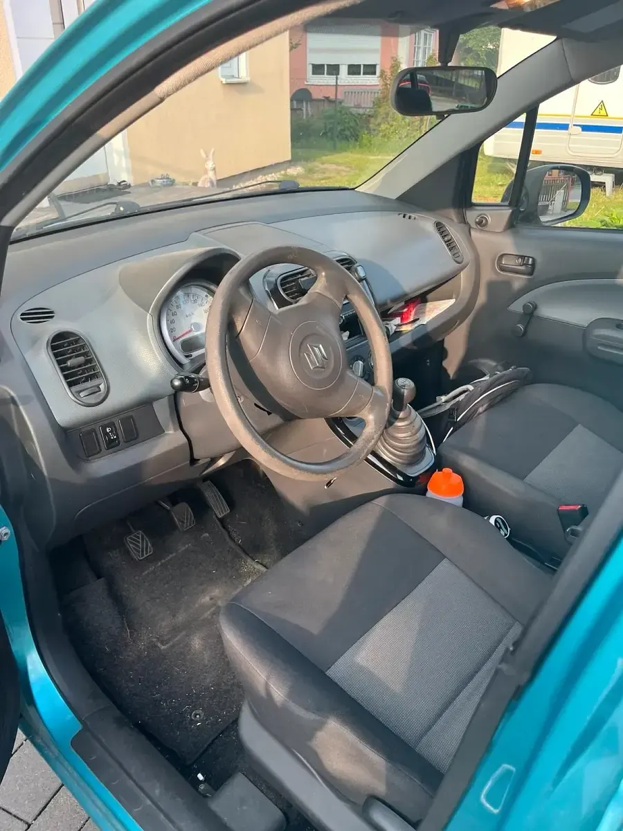 Gebraucht Suzuki Splash 65 PS (47 kW) 2009 Blau Kleinwagen