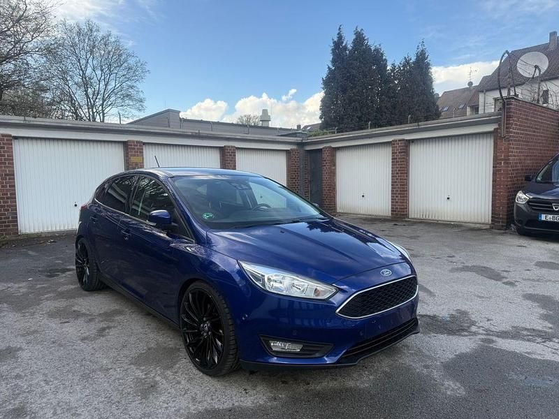 Gebraucht Ford Focus Business Edition 150 PS (110 kW) 2018 Blau Limousine