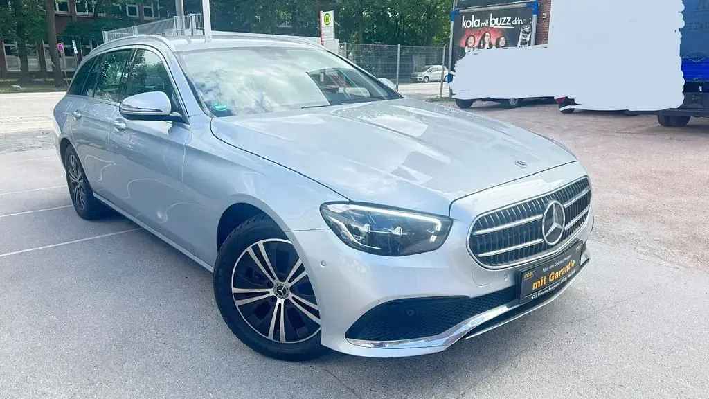 Gebraucht Mercedes 220 Avantgarde 200 PS (147 kW) 2023 Silber Limousine