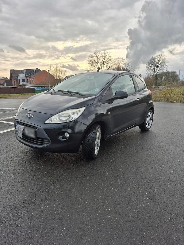 Gebraucht Ford Ka 69 PS (50 kW) 2011 Schwarz Kleinwagen