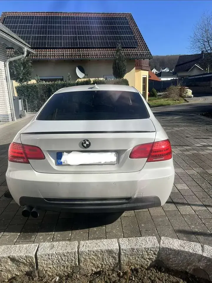 Gebraucht BMW 320 M Performance 184 PS (135 kW) 2011 Weiß Coupé