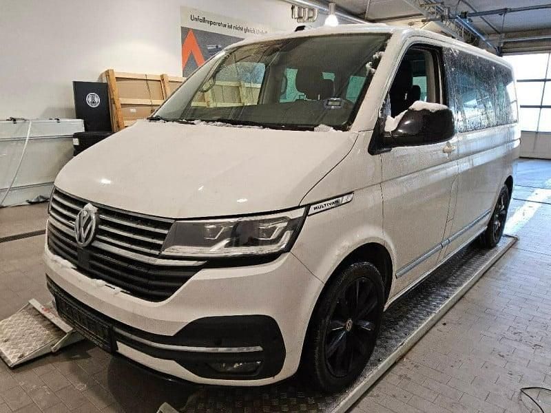 Second-hand VW Multivan Generation Six 199 CP (146 kW) 2021 Alb Monovolum