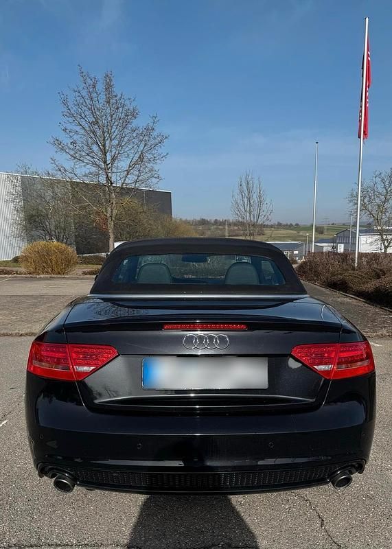 Gebraucht Audi A5 Cabriolet S-Line 179 PS (131 kW) 2011 Schwarz Cabrio