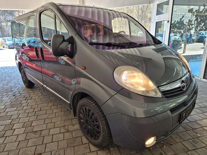 Gebraucht Opel Vivaro 114 PS (83 kW) 2013 Grau Van / Kleinbus