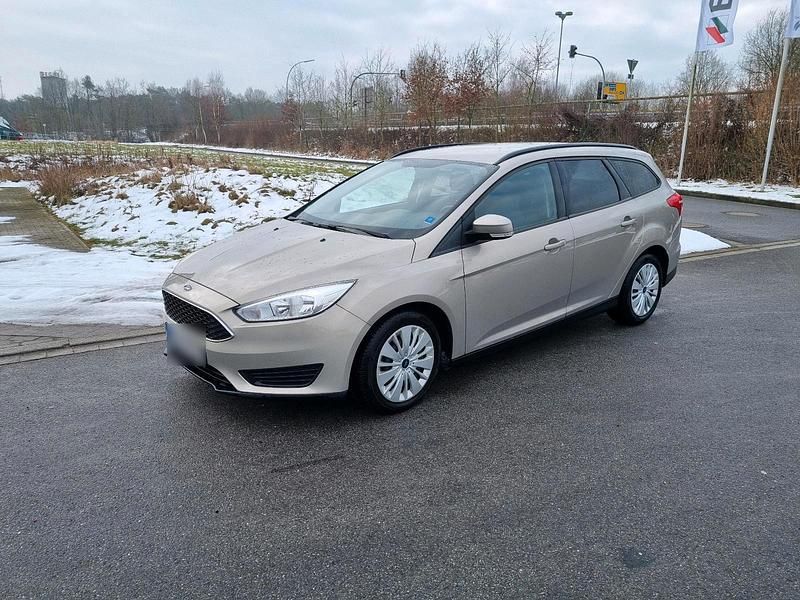 Gebraucht Ford Focus 125 PS (91 kW) 2015 Beige Kombi