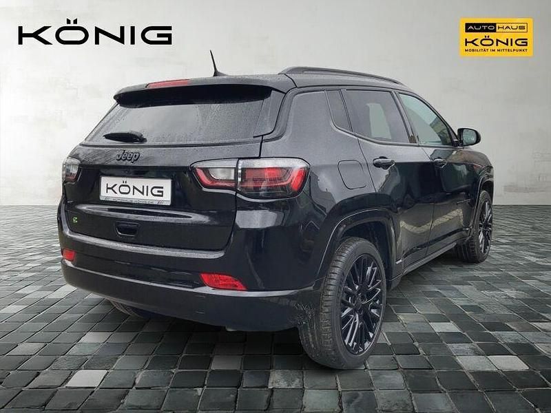 Gebraucht Jeep Compass 131 PS (96 kW) 2023 Schwarz SUV