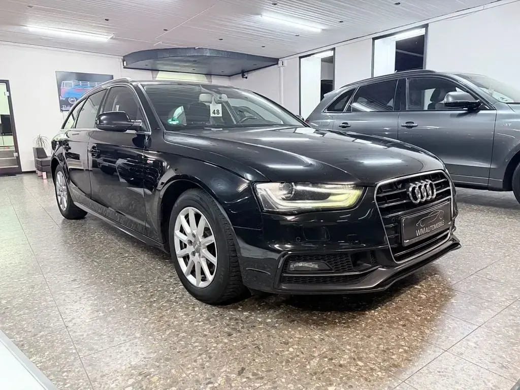 Gebraucht Audi A4 Attraction 150 PS (110 kW) 2014 Schwarz Kombi