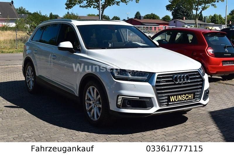 Weiß Gebraucht 2018 Audi Q7 Sport SUV | 31.990 € (Superpreis) - Bild 1/4