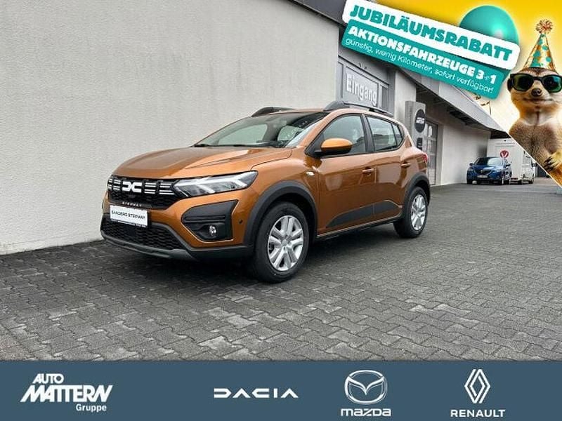 Orange Gebraucht 2024 Dacia Sandero Expression Kleinwagen | 16.990 € (Fairer Preis) - Bild 1/4