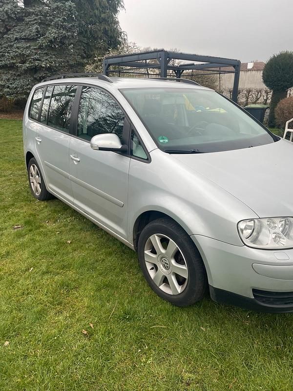 Gebraucht VW Touran 105 PS (77 kW) 2006 Silber Van / Kleinbus
