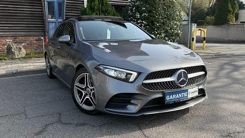 Gebraucht Mercedes A200 AMG 163 PS (119 kW) 2019 Grau Limousine