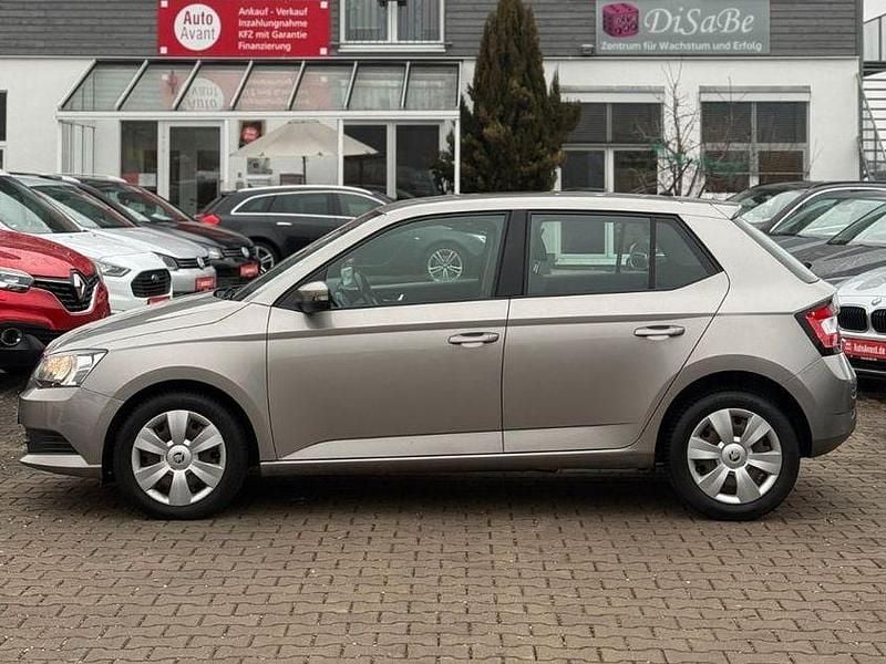 Gebraucht Skoda Fabia Ambition 90 PS (66 kW) 2017 Beige Limousine
