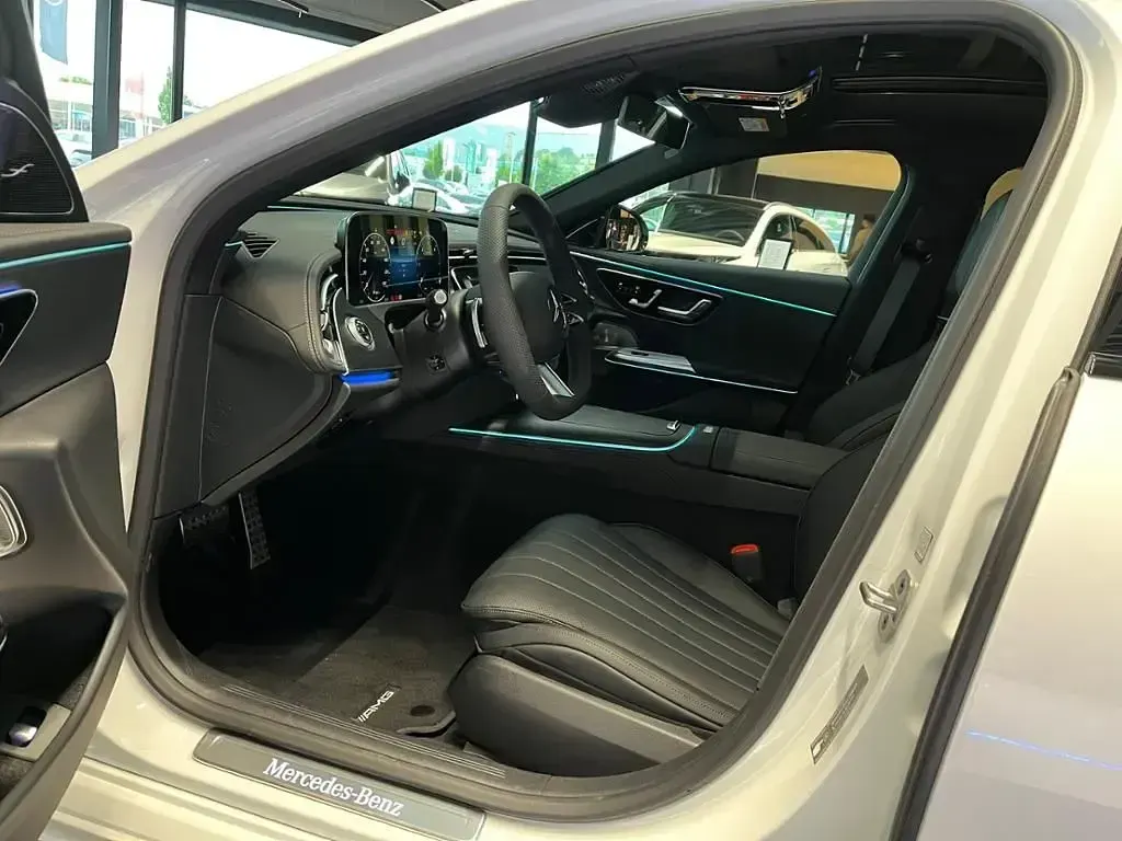 Gebraucht Mercedes E450 AMG 367 PS (269 kW) 2026 Weiß Kombi