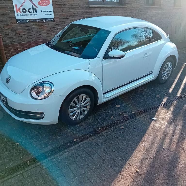 Weiß Gebraucht 2014 VW Beetle Cup Limousine | 8.950 € (Fairer Preis) - Bild 1/4