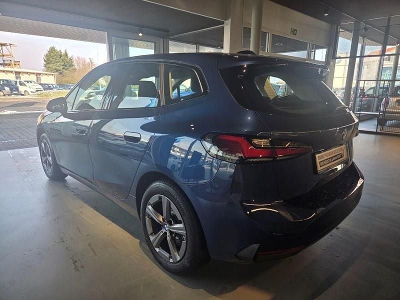 Gebraucht BMW 218 Active Tourer 150 PS (110 kW) 2024 Blau Van / Kleinbus