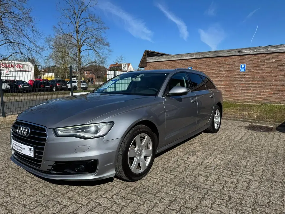 Gebraucht Audi A6 Comfort 272 PS (200 kW) 2015 Grau Kombi