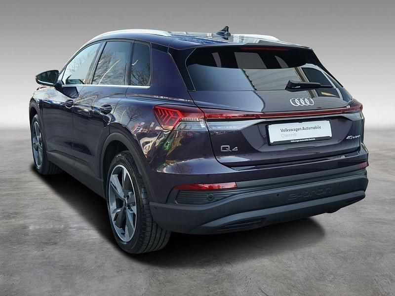 Gebraucht Audi Q4 e-tron Basis 150 kW (204 PS) 2023 J6 auroraviolett metallic SUV