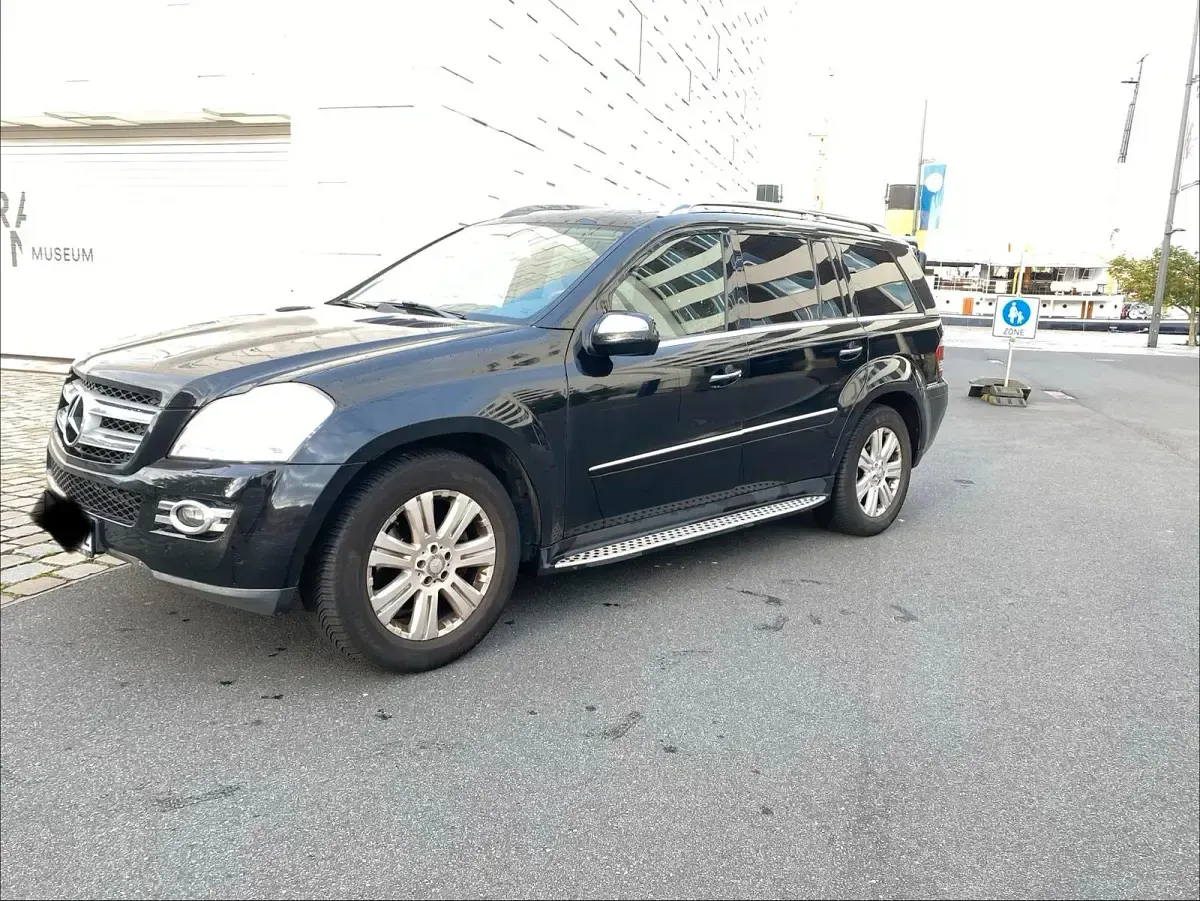 Gebraucht Mercedes GL320 224 PS (164 kW) 2008 Schwarz SUV