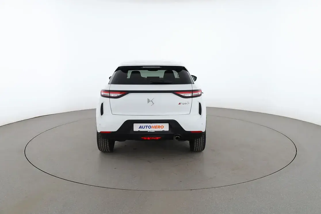 Gebraucht DS Automobiles DS3 Crossback Performance Line Plus 131 PS (96 kW) 2022 Weiß SUV