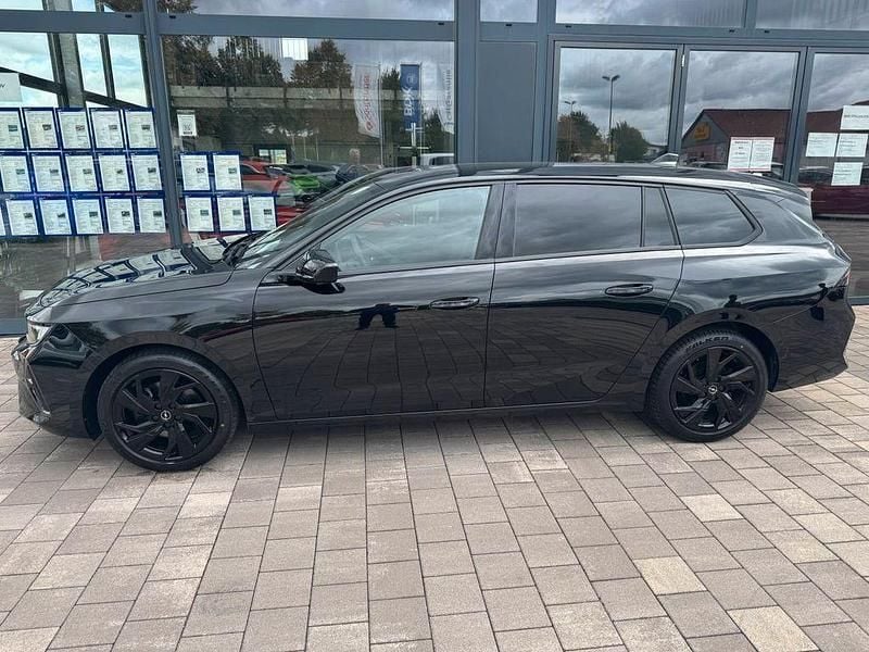 Schwarz Gebraucht 2024 Opel Astra GS Line Kombi | 28.470 € (Etwas zu teuer) - Bild 1/4