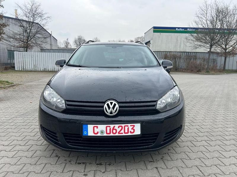 Gebraucht VW Golf VI 105 PS (77 kW) 2010 Schwarz Kleinwagen