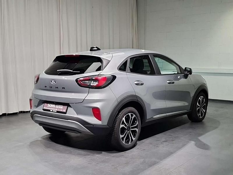 Gebraucht Ford Puma Titanium 125 PS (91 kW) 2025 Solar silver metallic SUV