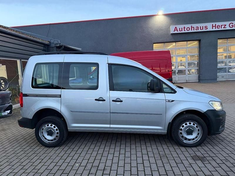 Gebraucht VW Caddy 122 PS (89 kW) 2017 Silber Van / Kleinbus