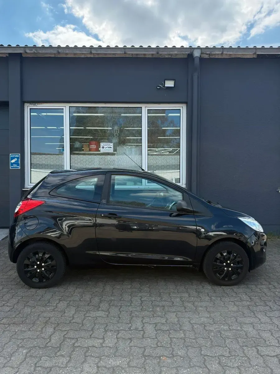 Usata Ford Ka 69 CV (50 kW) 2011 Nero Utilitaria