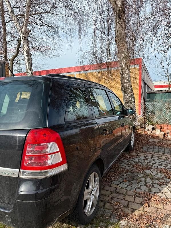 Gebraucht Opel Zafira 116 PS (85 kW) 2009 Schwarz Van / Kleinbus