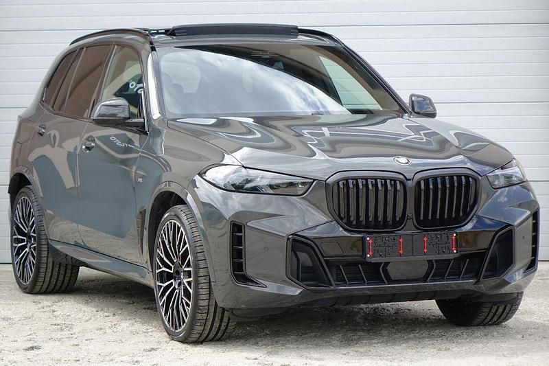 Grau Gebraucht 2023 BMW X5 M Sport SUV | 78.300 € (Teuer) - Bild 1/4