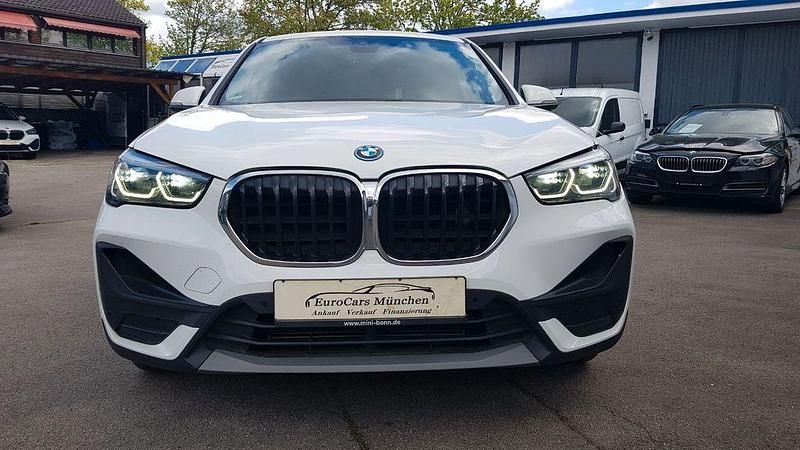 Używany BMW X1 Performance 220 KM (161 kW) 2022 Biały SUV