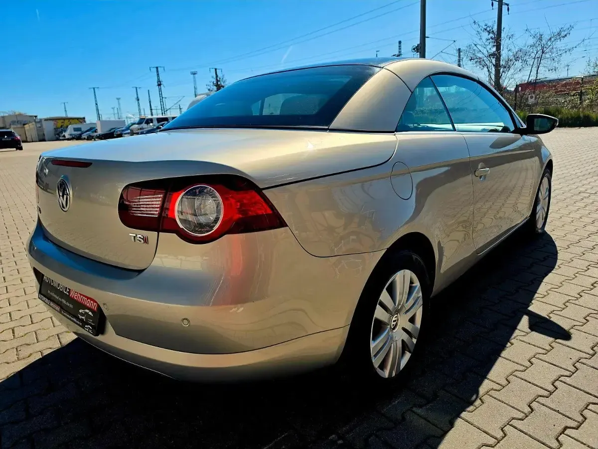 Gebraucht VW Eos 122 PS (89 kW) 2010 Silber Cabrio