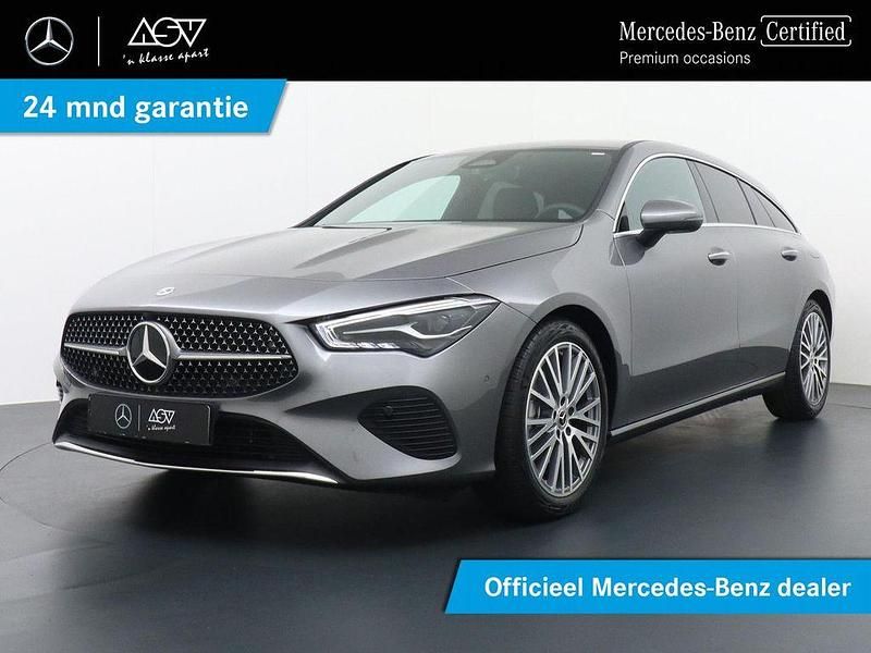 Grau Gebraucht 2025 Mercedes CLA180 Shooting Brake Luxury Kombi | 37.378 € - Bild 1/4