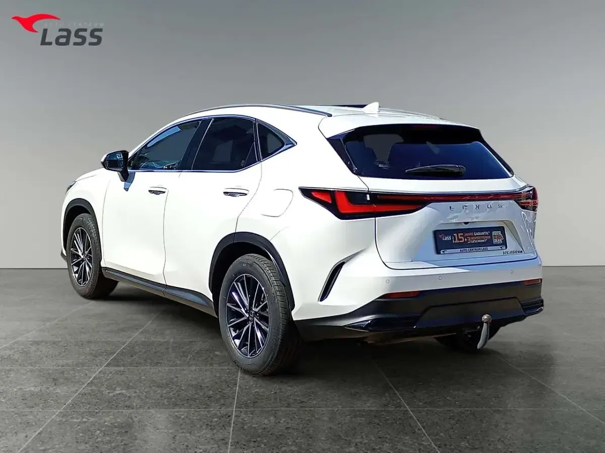 Gebraucht Lexus NX450h+ Business Edition 309 PS (227 kW) 2023 Weiß SUV