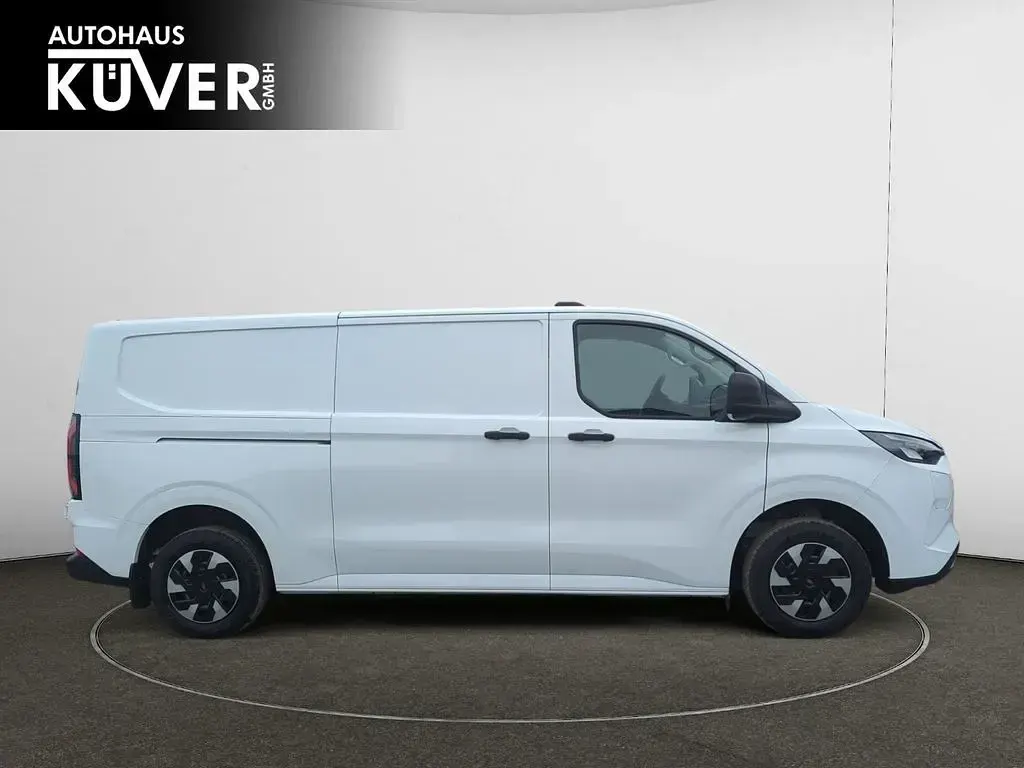 Neu Ford E-Transit Trend 160 kW (218 PS) 2026 Weiß Van