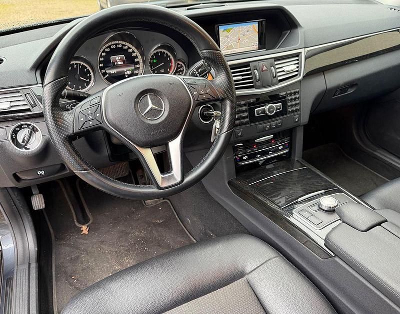 Gebraucht Mercedes E200 AMG 184 PS (135 kW) 2013 Grau Limousine