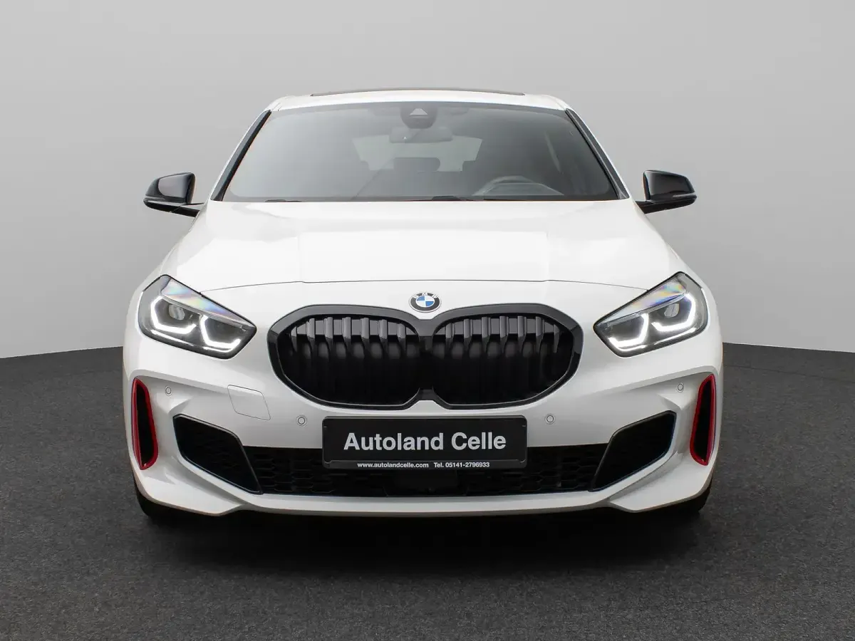 Gebraucht BMW 128 M Sport 265 PS (194 kW) 2024 Alpinweiss uni300 Limousine