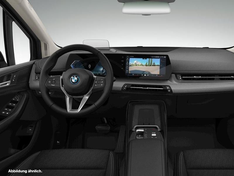 Gebraucht BMW 230e Active Tourer 326 PS (239 kW) 2025 Schwarz Van / Kleinbus