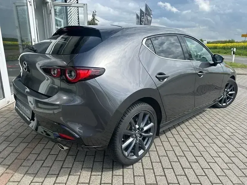 Gebraucht Mazda 3 Exclusive 140 PS (102 kW) 2024 Grau Limousine
