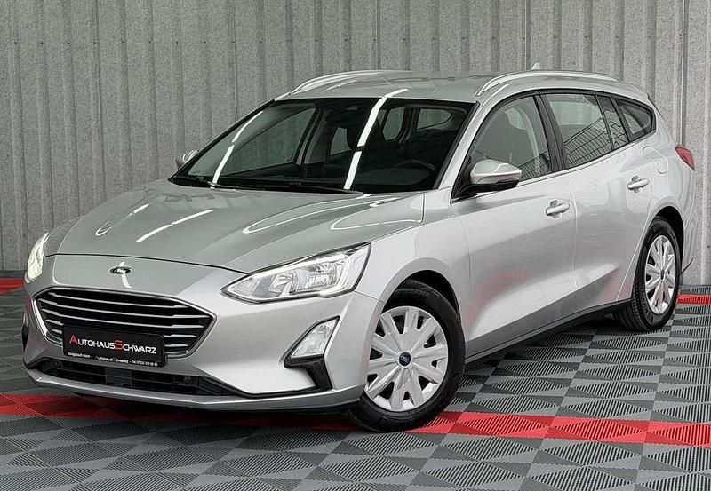 Gebraucht Ford Focus Cool & Connect 95 PS (69 kW) 2019 Polarsilber metallic Kombi