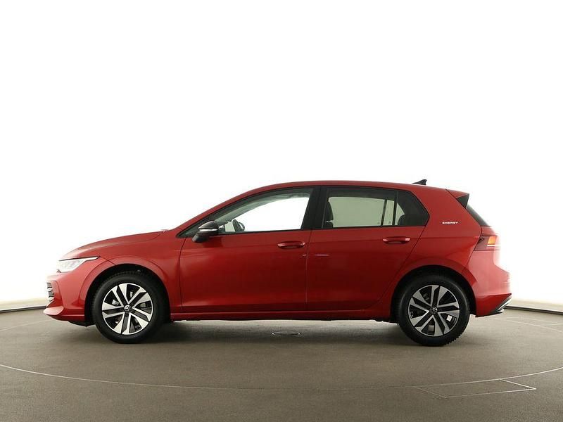 Neu VW Golf VIII 116 PS (85 kW) 2026 Kings red metallic Kleinwagen