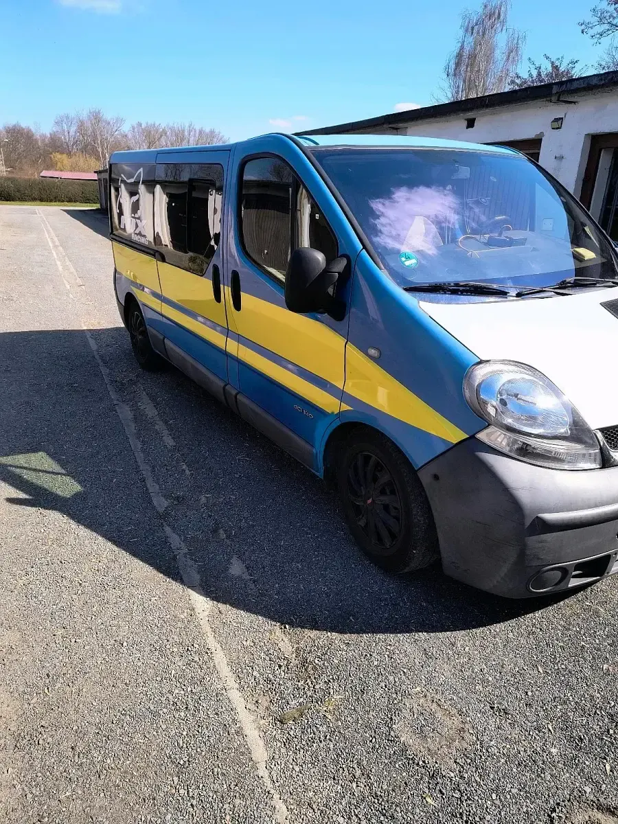 Usata Renault Trafic 135 CV (99 kW) 2006 Blu Monovolume