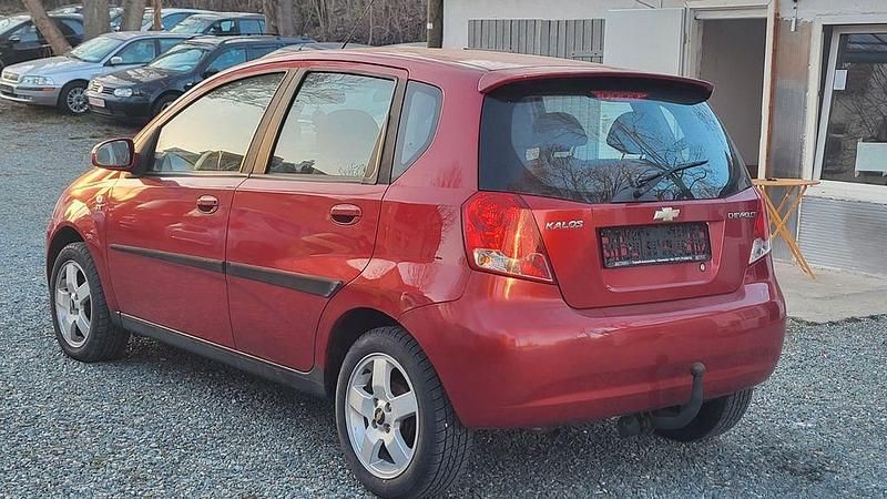 Gebraucht Chevrolet Kalos SX 94 PS (69 kW) 2007 Rot Limousine