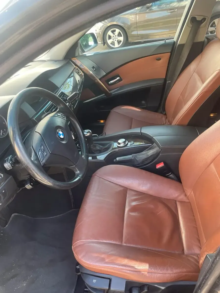 Gebraucht BMW 525 176 PS (129 kW) 2005 Schwarz Kombi