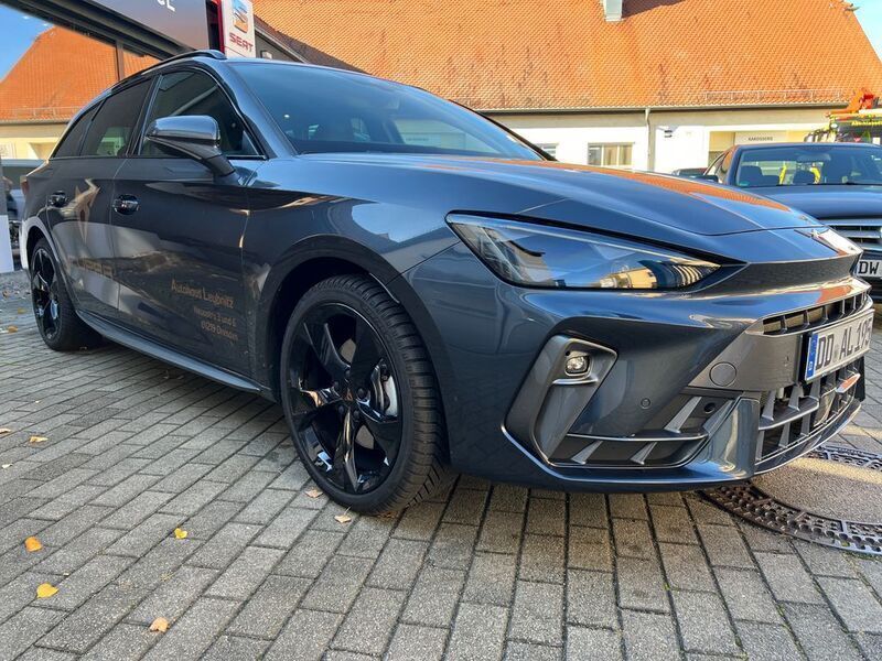 Gebraucht Cupra Leon 150 PS (110 kW) 2024 Grau Limousine