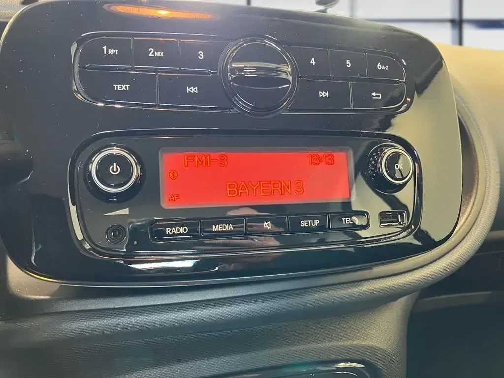 Gebraucht Smart ForTwo Electric Drive 60 kW (82 PS) 2023 Schwarz Coupé
